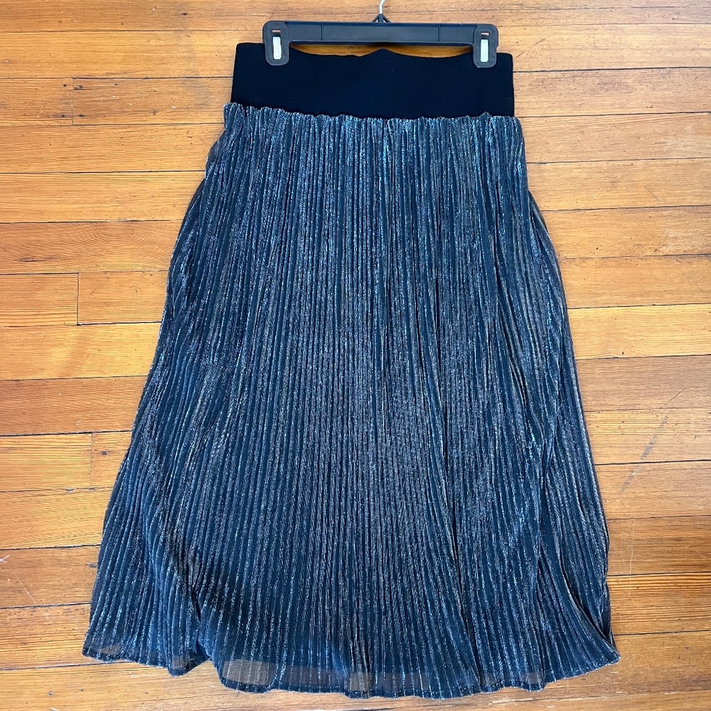 Metallic Silver Pleated MIDI Skirt